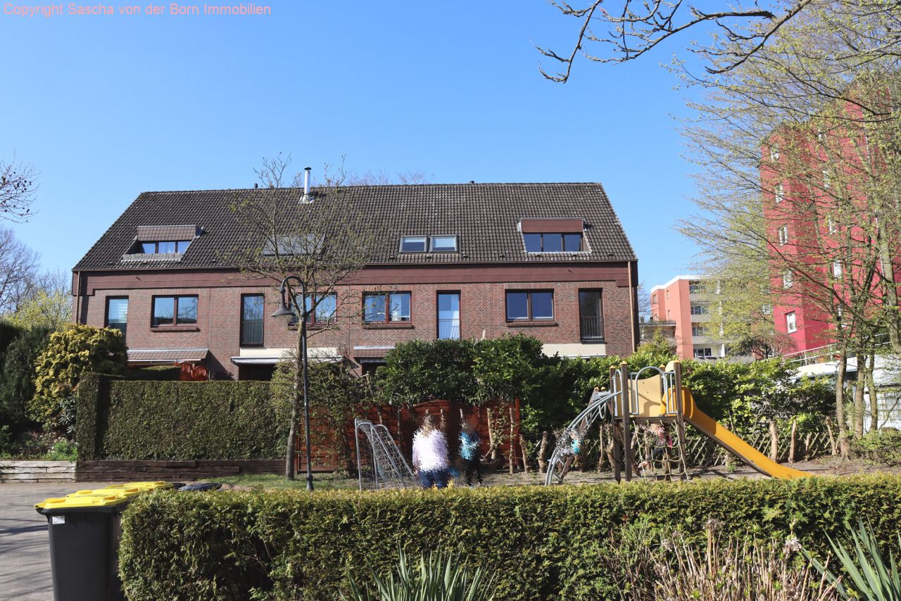 Barsbüttel: VERKAUFT: Endreihenhaus mit Einliegerwohnung (2 Wohneinheiten)/Südausrichtung mit Terrasse-Garten/Garage+Außenstellplatz / Vermietete Kapitalanlage   Barsbüttel: VERKAUFT: Endreihenhaus mit Einliegerwohnung (2 Wohneinheiten)/Südausrichtung mit Terrasse-Garten/Garage+Außenstellplatz / Vermietete Kapitalanlage