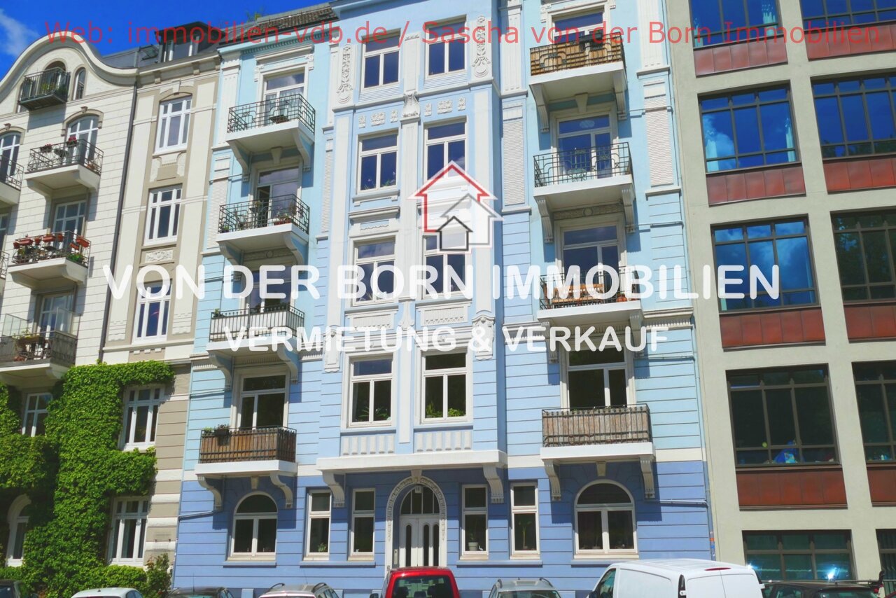 Hamburg: Mittendrin: Ottenser Marktplatz / 1.OG / Holzdielen / Stuck /  Fernwärme / kl. Balkon  Hamburg: Mittendrin: Ottenser Marktplatz / 1.OG / Holzdielen / Stuck /  Fernwärme / kl. Balkon