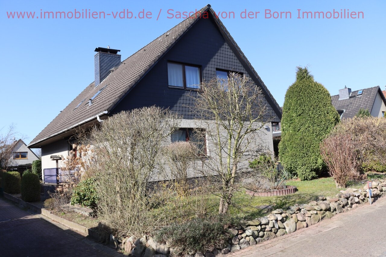 Barsbüttel: VERKAUFT: Großzügiges Einfamilienhaus mit Einliegerwohnung und viel Potential / Vollkeller mit Hobbyraum / 2x Kamin / Doppelcarport  Barsbüttel: VERKAUFT: Großzügiges Einfamilienhaus mit Einliegerwohnung und viel Potential / Vollkeller mit Hobbyraum / 2x Kamin / Doppelcarport