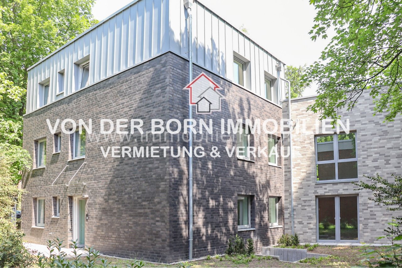 Hamburg: 1. OG: Hell & Großzügig mit schönem Balkon / Energieeffizientes Architektenhaus / Erstbezug (KFW-70) / Wärmepumpe / Kellerraum  + Kfz Stellplatz  Hamburg: 1. OG: Hell & Großzügig mit schönem Balkon / Energieeffizientes Architektenhaus / Erstbezug (KFW-70) / Wärmepumpe / Kellerraum  + Kfz Stellplatz