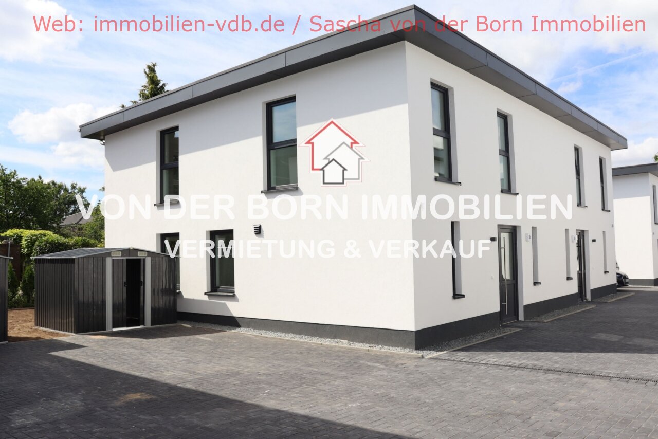 Reinbek: Neubau-Doppelhaushälften (1x noch frei): Zukunftsweisende Wärmepumpen nach KFW 55 Standard / Erstbezug inkl. Einbauküche Reinbek: Neubau-Doppelhaushälften (1x noch frei): Zukunftsweisende Wärmepumpen nach KFW 55 Standard / Erstbezug inkl. Einbauküche